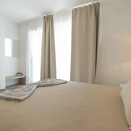 Villa Wonderful Marena With Pool Near The Beach