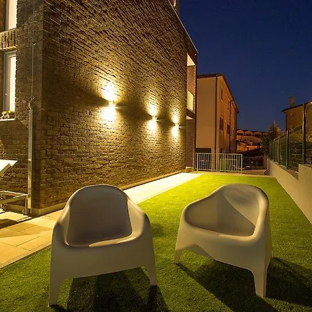 Villa Wonderful Marena With Pool Near The Beach